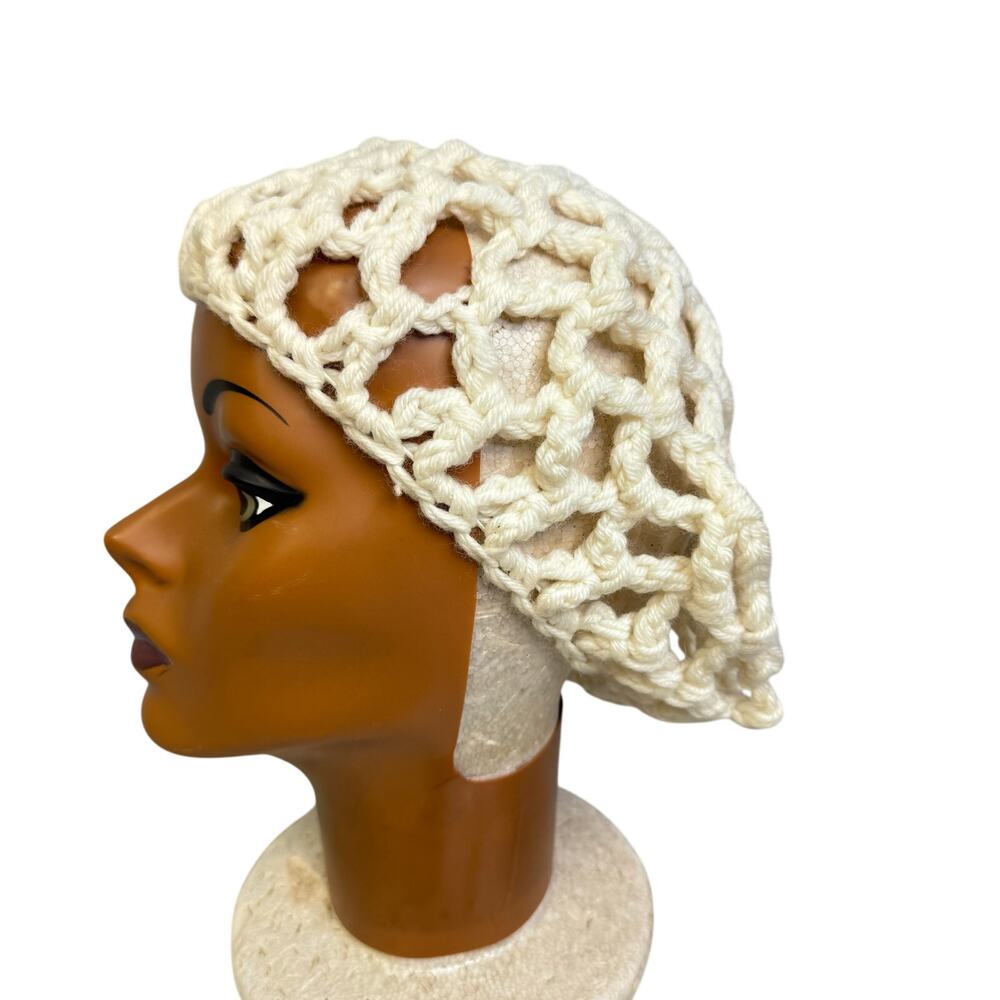 English Village Virgin Wool Knit Beret Ivory Hat 1970s Boho Cap Made in Korea